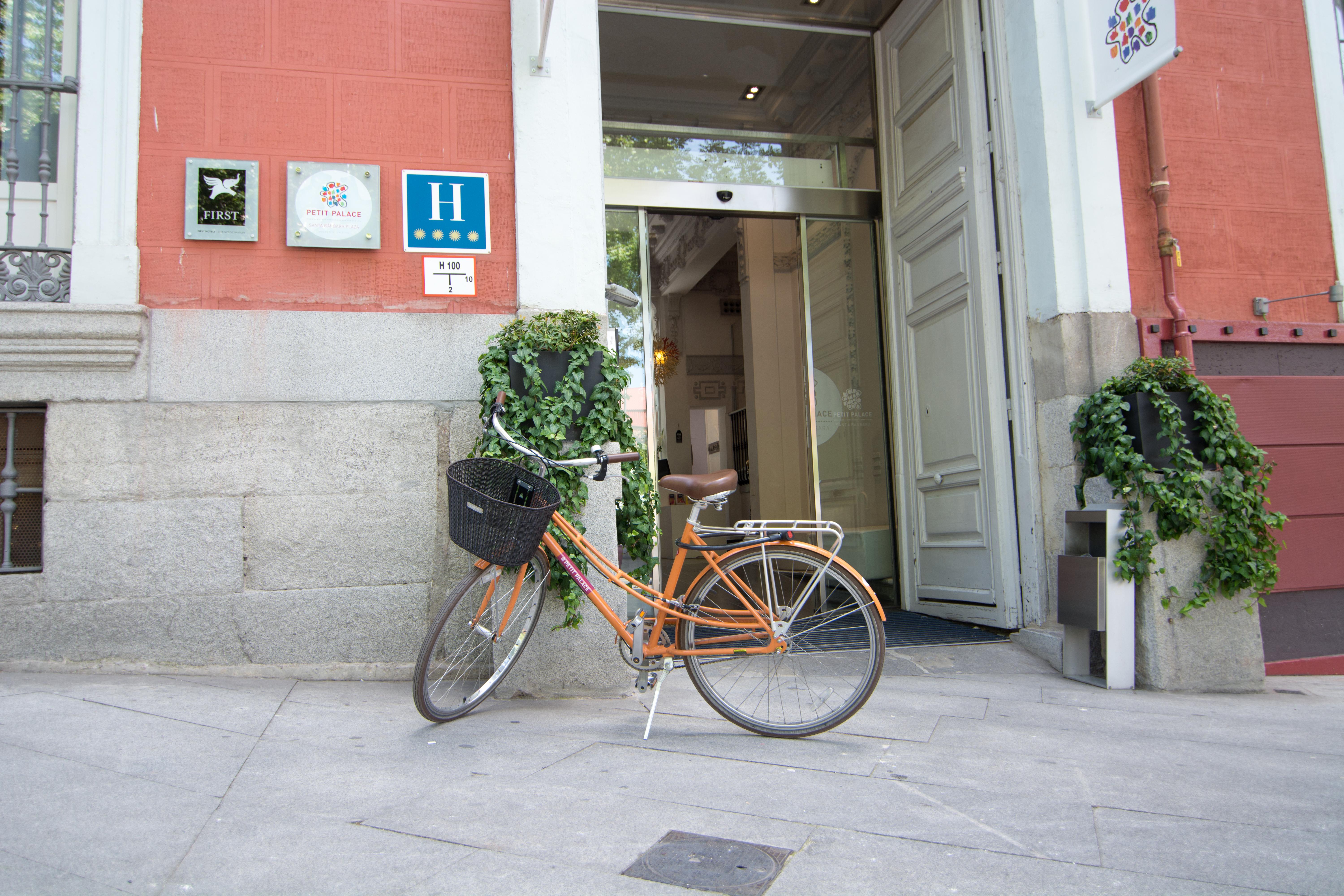 Petit Palace Santa Bárbara Madrid Esterno foto